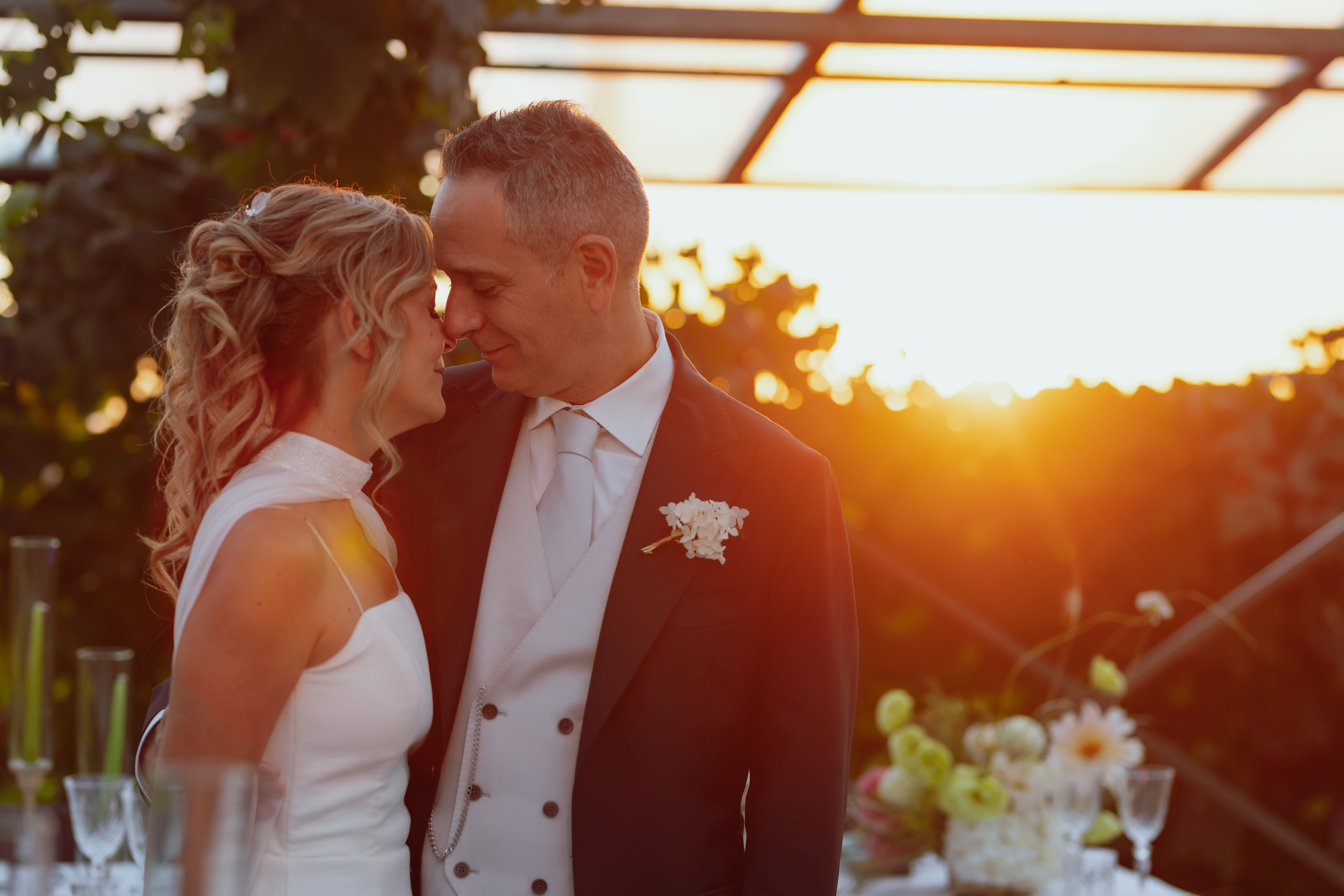 Matrimonio al tramonto: quando è la luce a disegnare la giornata